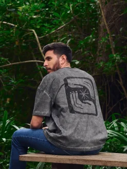 Camiseta Oversized Garment Dyed Estampada