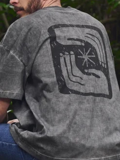 Camiseta Oversized Garment Dyed Estampada