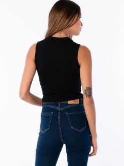 Crop Top Sin Mangas