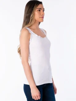 Top Escote Con Encaje